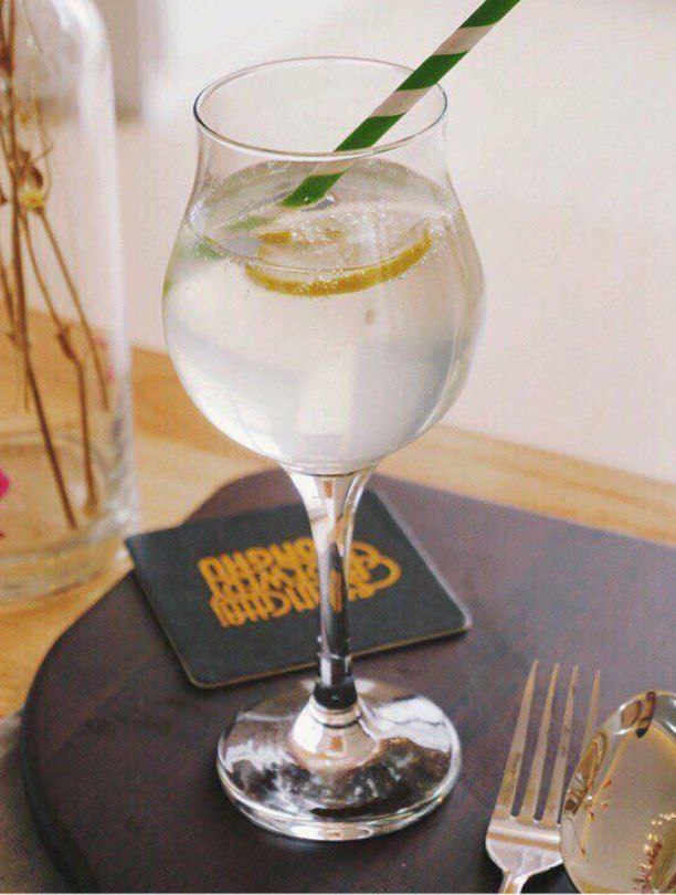 Wavy Glassware Set – 6 Pieces