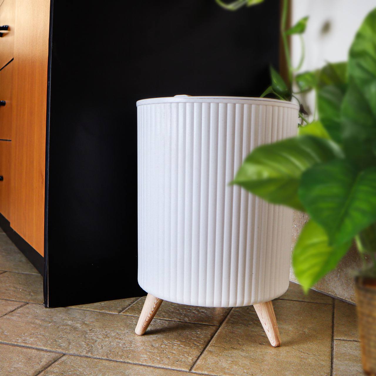 Modern Plastic Waste Basket – 8.5 L