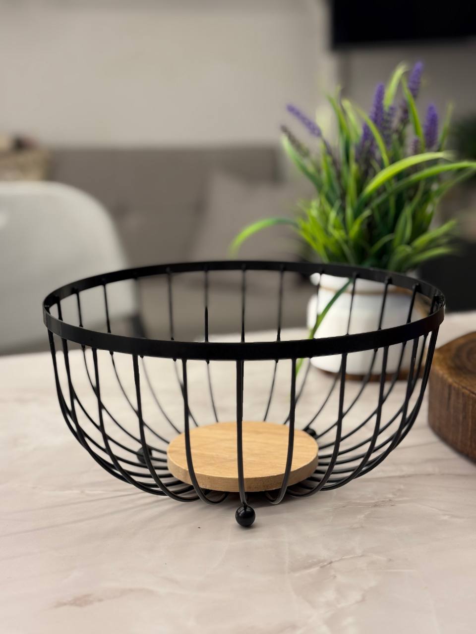 Matte Metal Fruit &amp; Pastry Serving Plate – Rust-Resistant