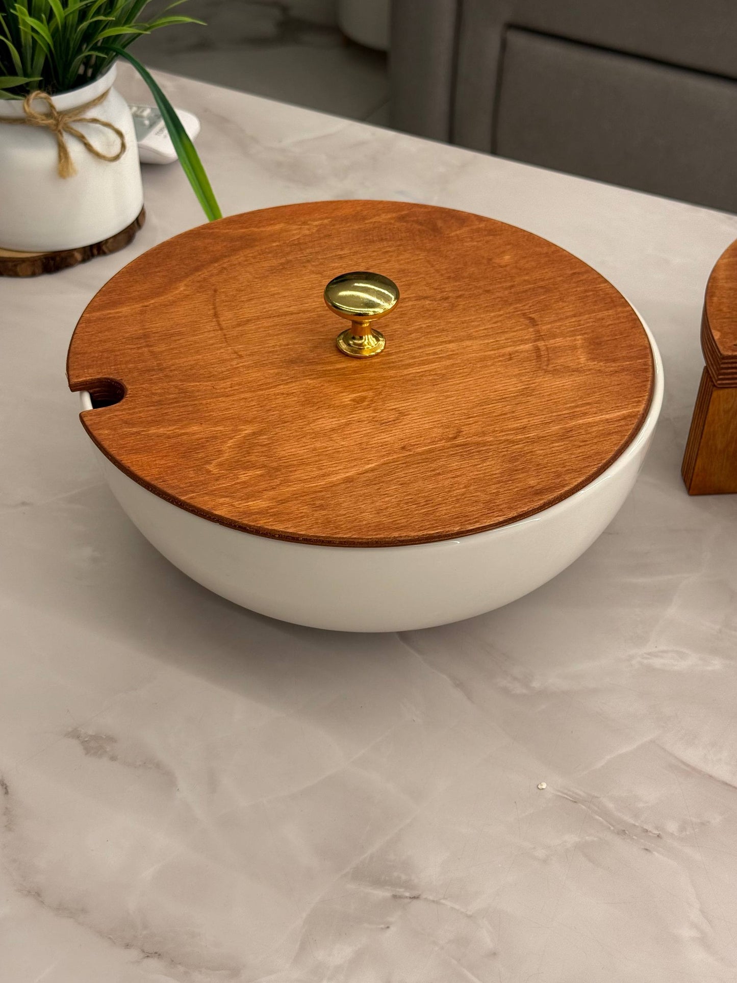 Heat-Resistant Porcelain Casserole Set with Wooden Lid – 2 Pieces