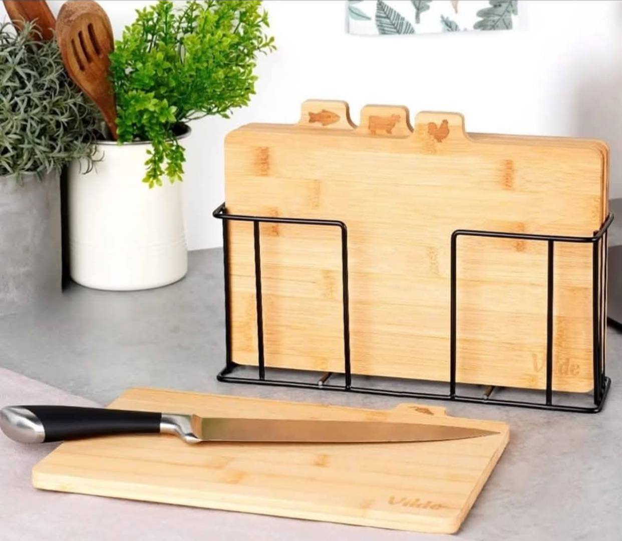 Elegant Bamboo Cutting Board Set – 4 Pieces with Metal Stand