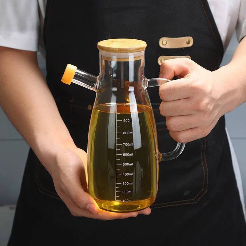 Glass Oil Dispenser with Bamboo Lid & Silicone Seal – 1 Litre