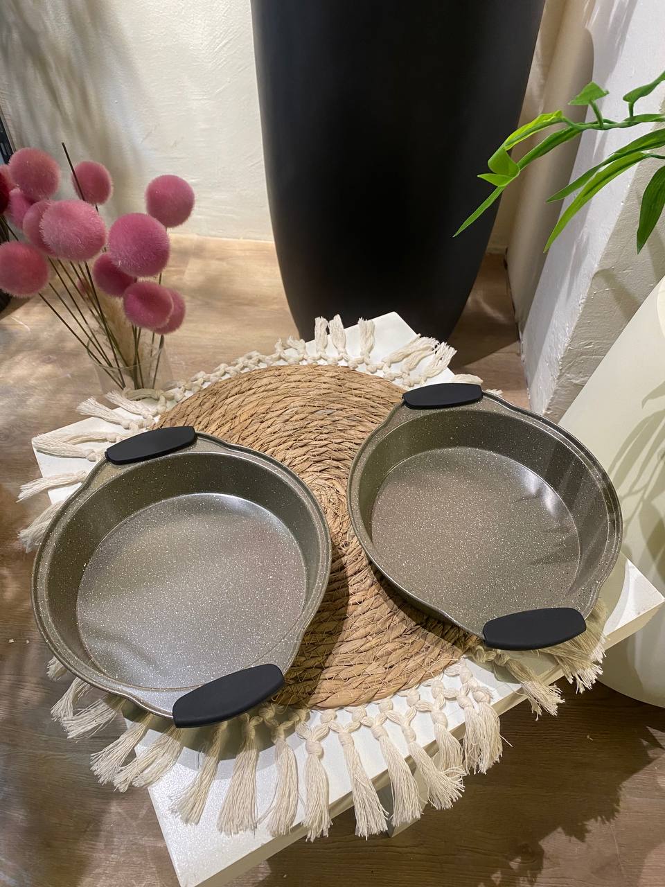 Luxury Granite Cookware Set with Heat-Resistant Silicone Handles – 10 Pieces