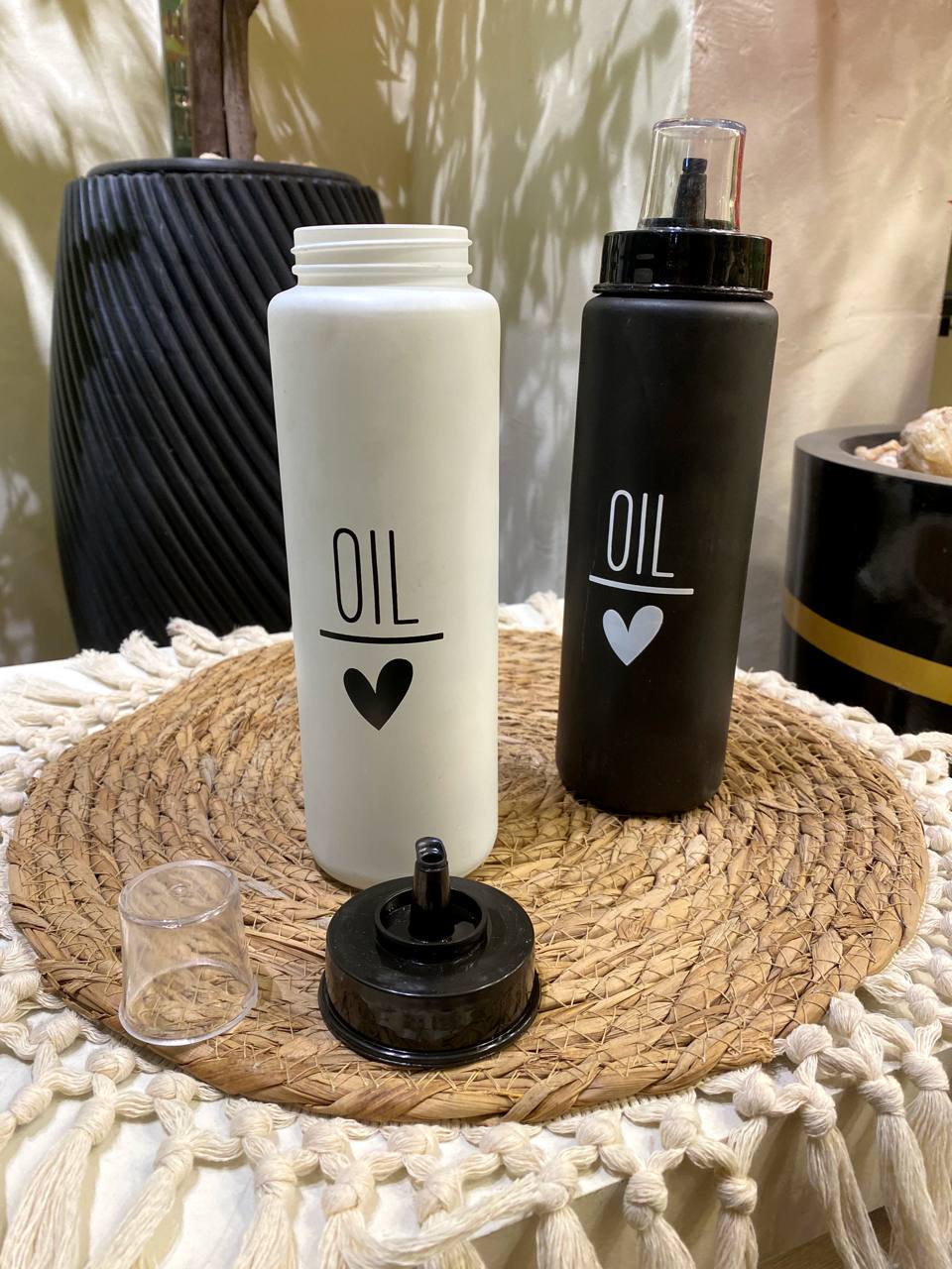 Heart-Shaped Glass Oil Dispenser – 550 ml